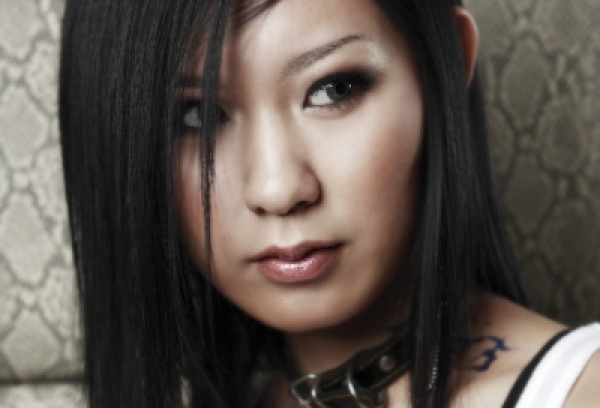 イエスタデイズ　高橋Lisa 高橋Lisa - インディーズ試聴サイトAudioleaf