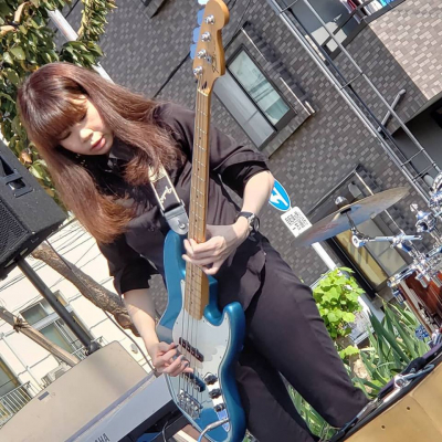 bassist hiroko
