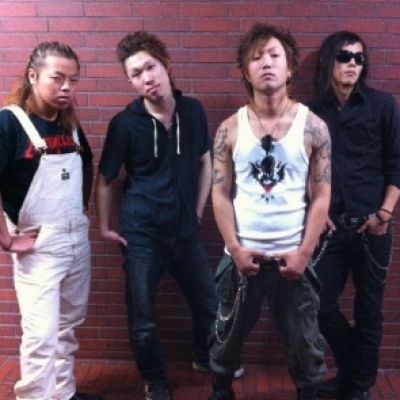 BLACK-I-SCREAM