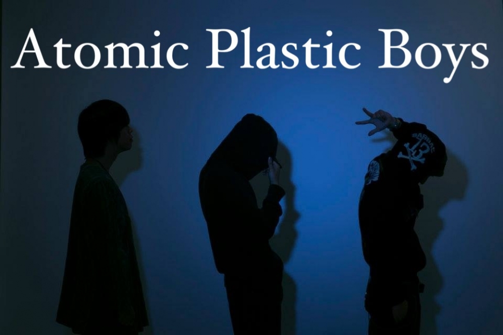Atomic plastic boys
