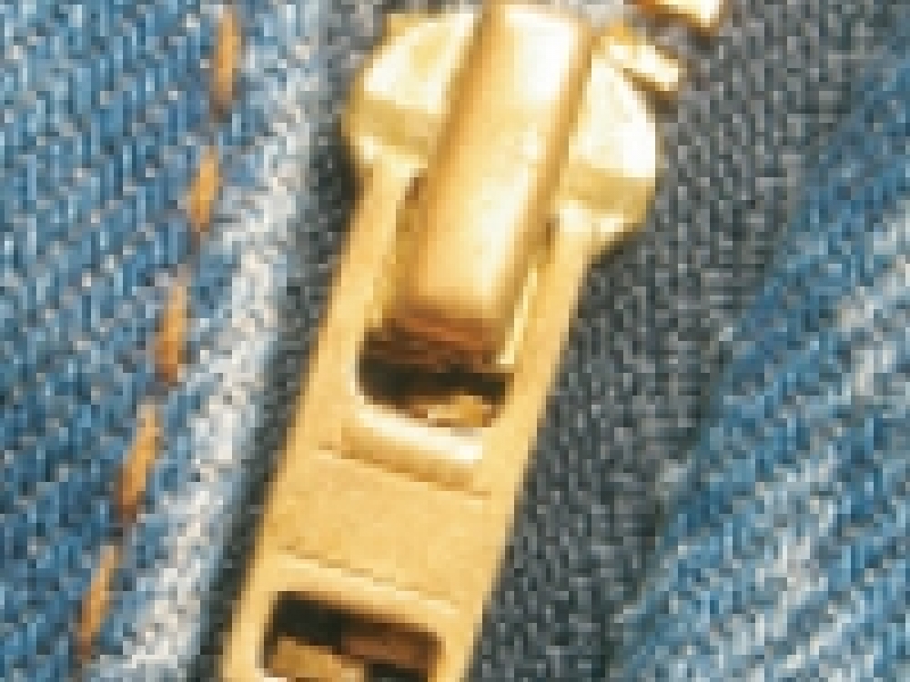 THE VINTAGE ZIPPER