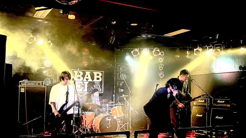 bitch Live@立川BABEL GUITARGUNS